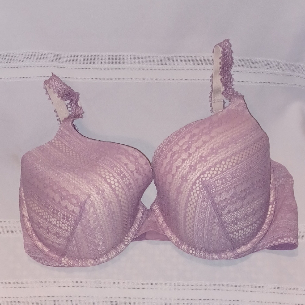 NWOT Lined Demi Lace Underwire Bra in Lavender
